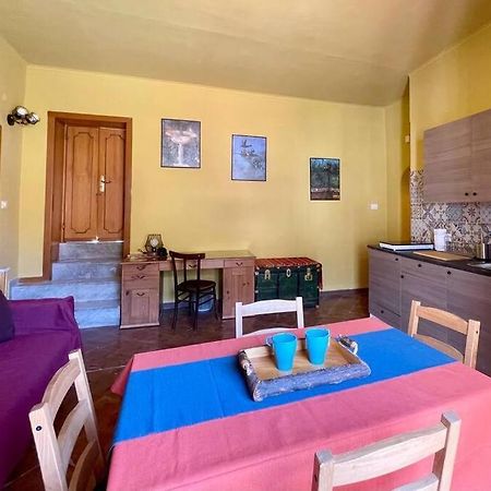 Apartamento Spaccanapoli Top, Your House In The Old Town Exterior foto